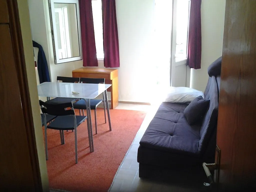 גומולדור Sun Apart Motel מלון דירות