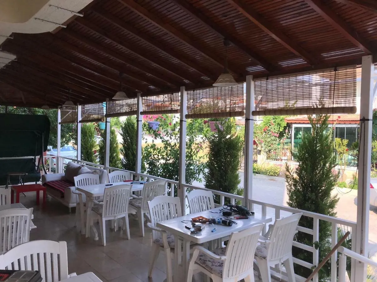 גומולדור Sun Apart Motel מלון דירות